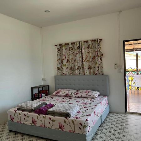 Grandmabalcony Bed and Breakfast Πράτσουατ Κίρι Χαν Εξωτερικό φωτογραφία