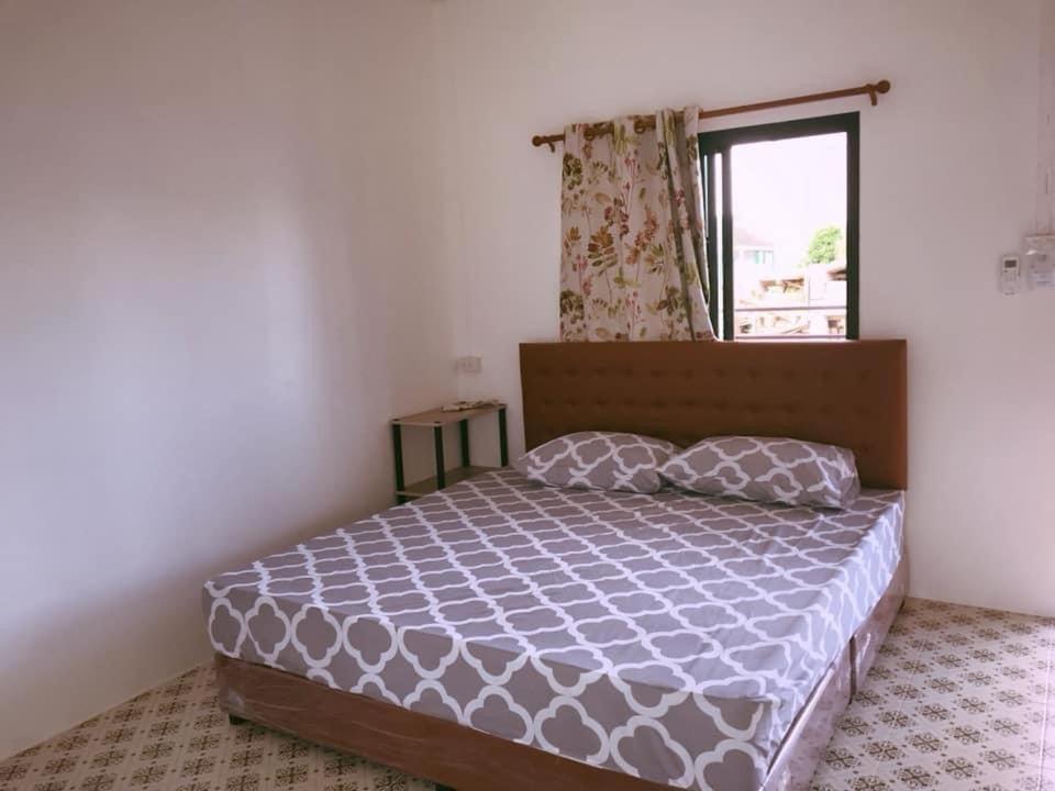 Grandmabalcony Bed and Breakfast Πράτσουατ Κίρι Χαν Εξωτερικό φωτογραφία
