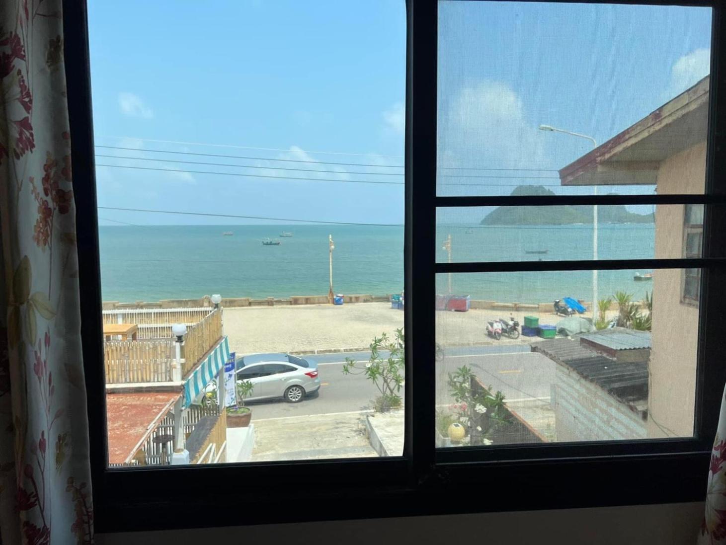 Grandmabalcony Bed and Breakfast Πράτσουατ Κίρι Χαν Εξωτερικό φωτογραφία